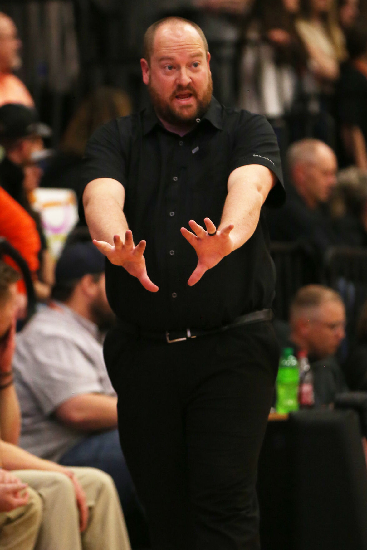 Tanner Hart yells at a ref